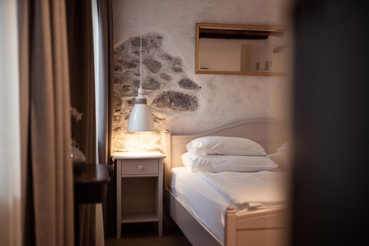 Boutique Hotel Zum Rosenbaum Nalles Exterior foto