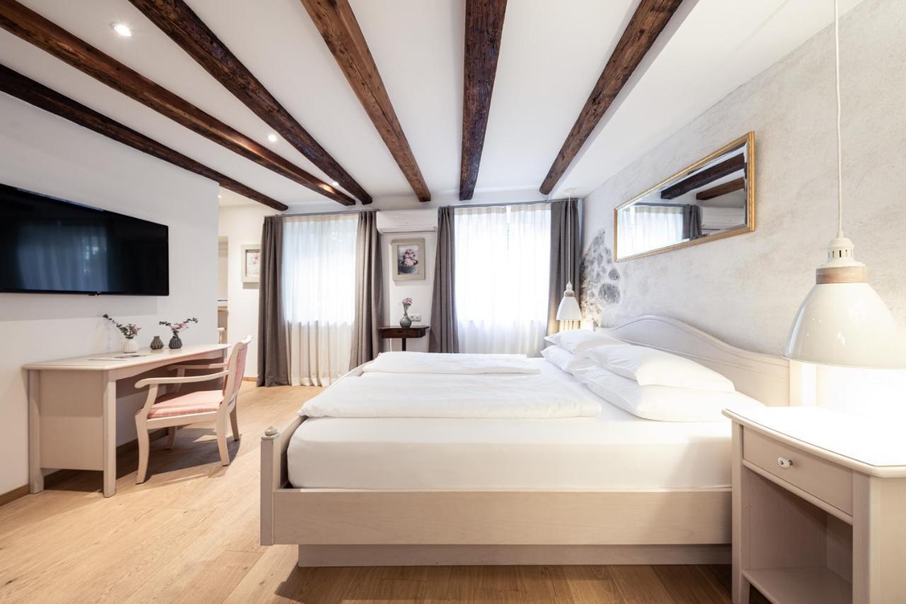 Boutique Hotel Zum Rosenbaum Nalles Exterior foto