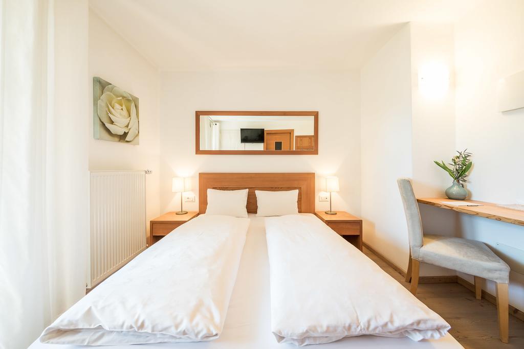 Boutique Hotel Zum Rosenbaum Nalles Exterior foto